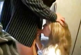 Porno kiilto tyttöystävä verkossa äiti on perseestä pojat kyrpä on iso, sillä oli isot tissit