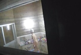 Vanhempi porno piilokamera japanilainen suihku katsella mini porno videoita