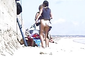 Katsella porno verkossa nuori bbw 2 tytöt pukeutua rannalla, tytöt rannalla